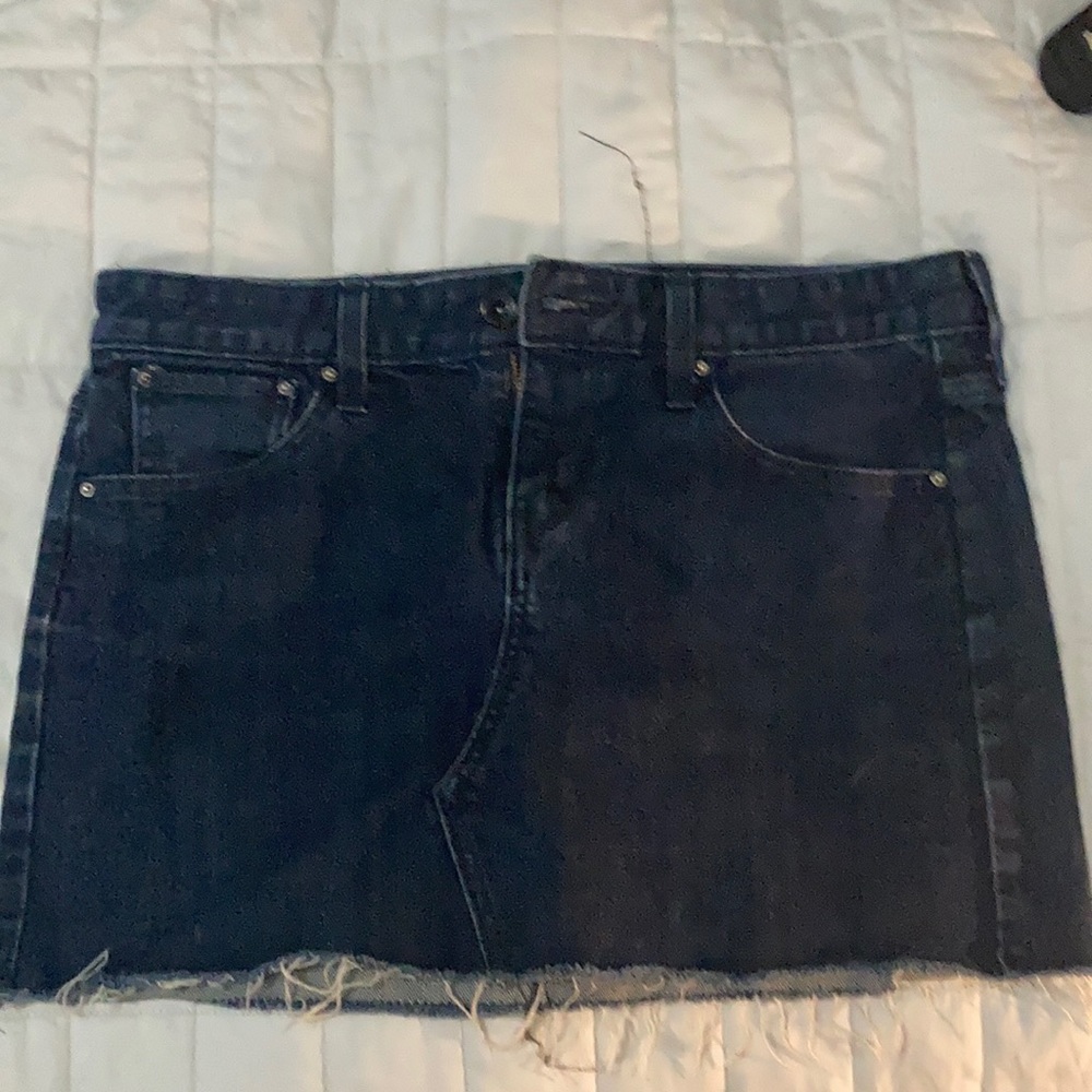 Levi’s mini skirt